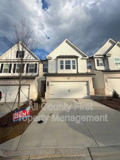 Main picture of 2555 Adventure Way