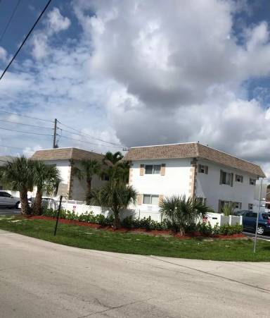 Main picture of 5621 NE 22nd Ave