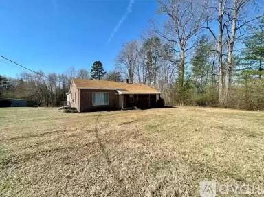 Main picture of 18 Sunset Ridge Dr
