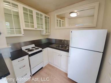 Main picture of 1002 E Denny Way
