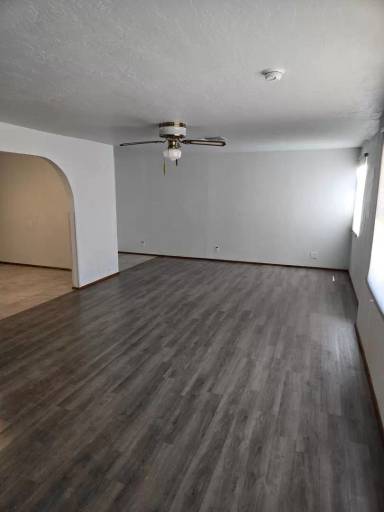 Main picture of 3308 W Roanoke Ave
