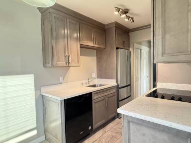 Main picture of 100 Belvedere Dr