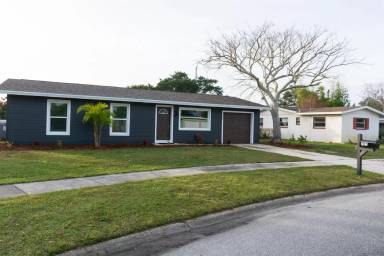 Main picture of 705 Citrus Blvd