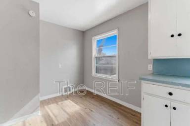 Main picture of 813 Alvord Ave