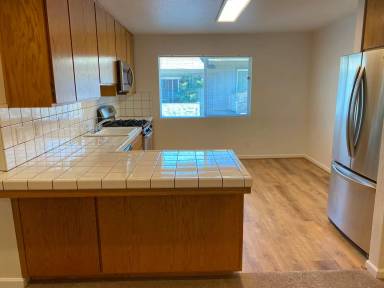 Main picture of 784 Wesley Ave