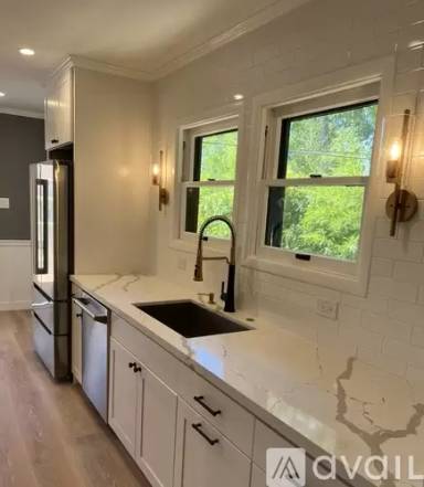 Main picture of 2019 Brown St