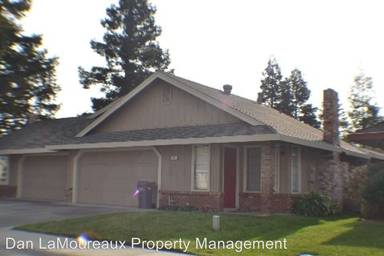 Main picture of 905 Notre Dame Dr