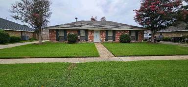 Main picture of 2318 Stonewood Dr