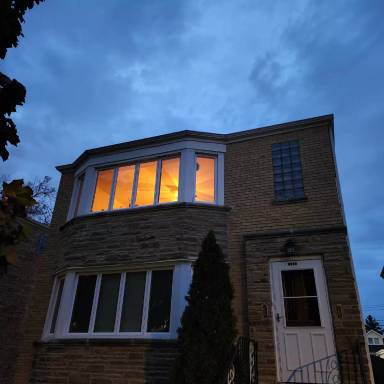 Main picture of 5154 W School St