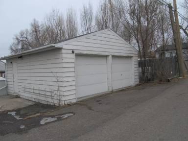 Main picture of 2285 Depew St