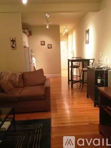 Main picture of 231 East 50th St
