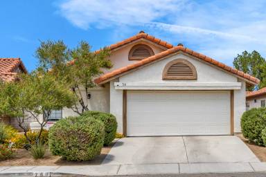 Main picture of 760 Thousand Oaks Dr