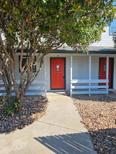 Main picture of 3160 N Navajo Dr