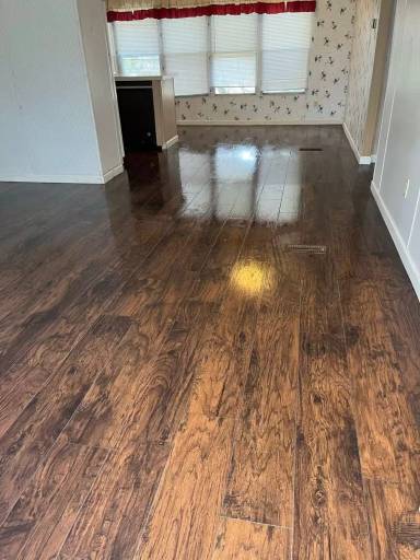 Main picture of 732 Hidden Oaks Dr