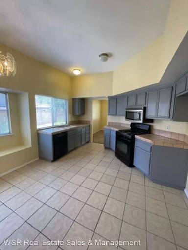 Main picture of 28042 Nona Ave