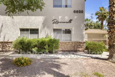 Main picture of 6920 E 4th St