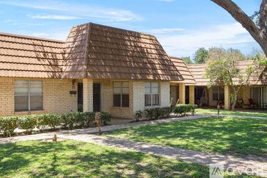 Main picture of 500 E El Rancho Ave