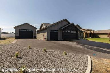 Main picture of 8150 W Splitrail Ave