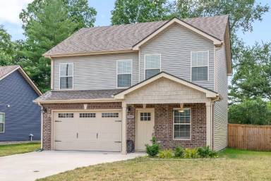 Main picture of 889 Lutz Ln