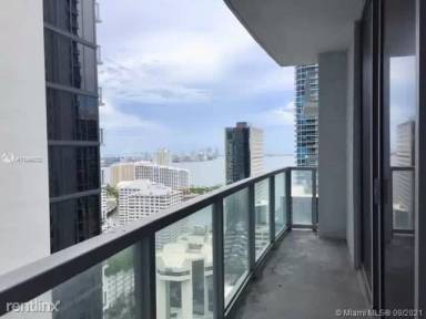 Main picture of 1050 Tower