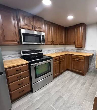 Main picture of 1166 W 4370 S