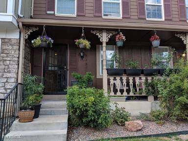 Main picture of 8231 S Fillmore Way