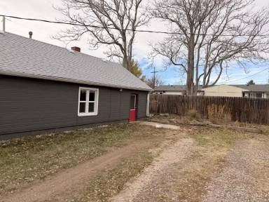 Main picture of 107 S Kendall St