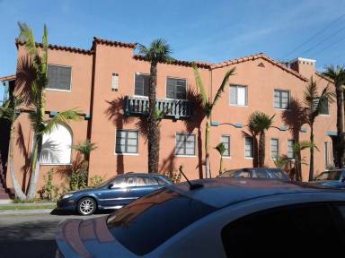 Main picture of 2217 E Bermuda St