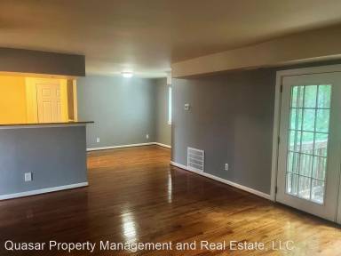 Main picture of 7514 Hawthorne St