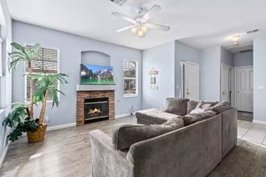 Main picture of 1062 Country Skies Ave