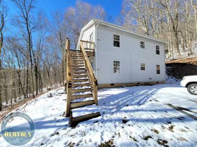 Main picture of 387 Sugarloaf Rd