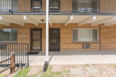 Main picture of 800 W Belleview Ave