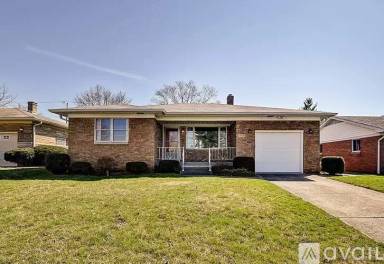 Main picture of 1049 Lesley Ave