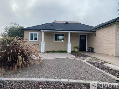 Main picture of 102 Narlene Way