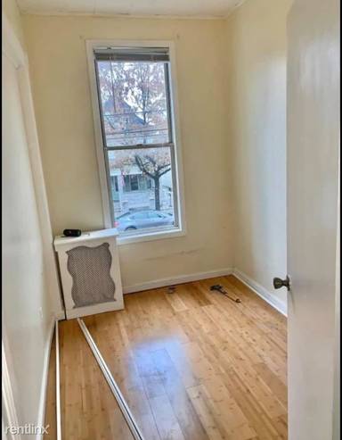 Main picture of 10116 125th St