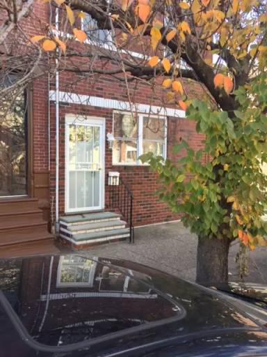 Main picture of 1100 W Ritner St