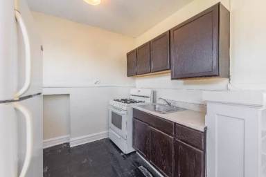 Main picture of 1206 S 57th Ave