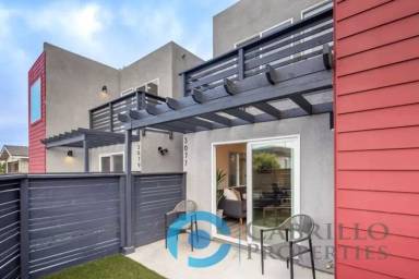 Main picture of 3077 Martin Ave
