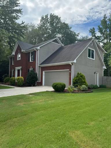 Main picture of 103 Leabrook Cir