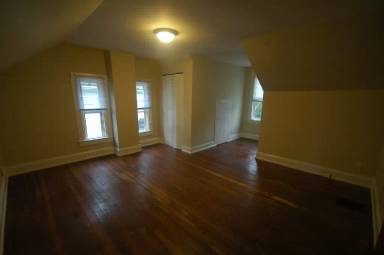 Main picture of 125 N Summit St