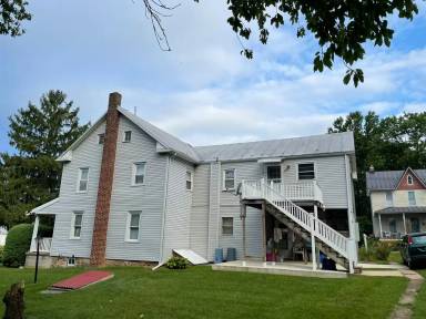 Main picture of 3155 Church St