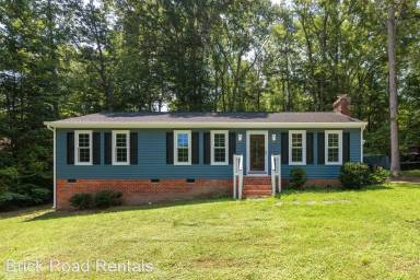Main picture of 7617 Valencia Rd