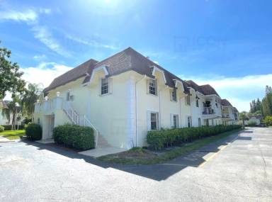 Main picture of 704 SE 2nd Ave