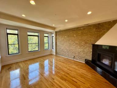 Main picture of 2053 N Sheffield Ave
