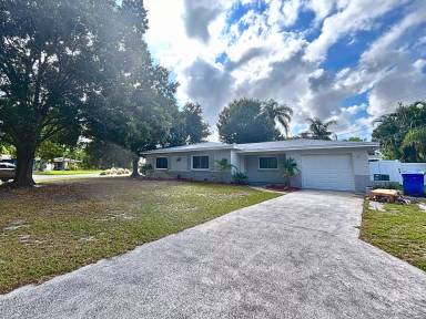 Main picture of 3792 26th Ave N