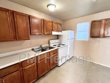 Main picture of 813 E Huntsville Ave