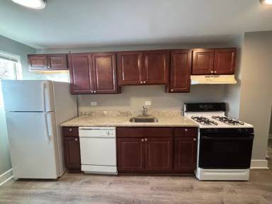 Main picture of 6646 S Wabash Ave