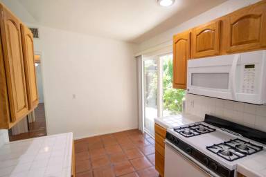 Main picture of 473 E Avenida Olancha