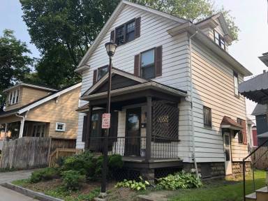 Main picture of 32 Engel Pl