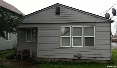 Main picture of 902 Park Ave NE